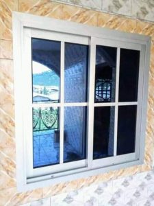 fenêtre sur mesure à Saint-Vincent-de-Barres